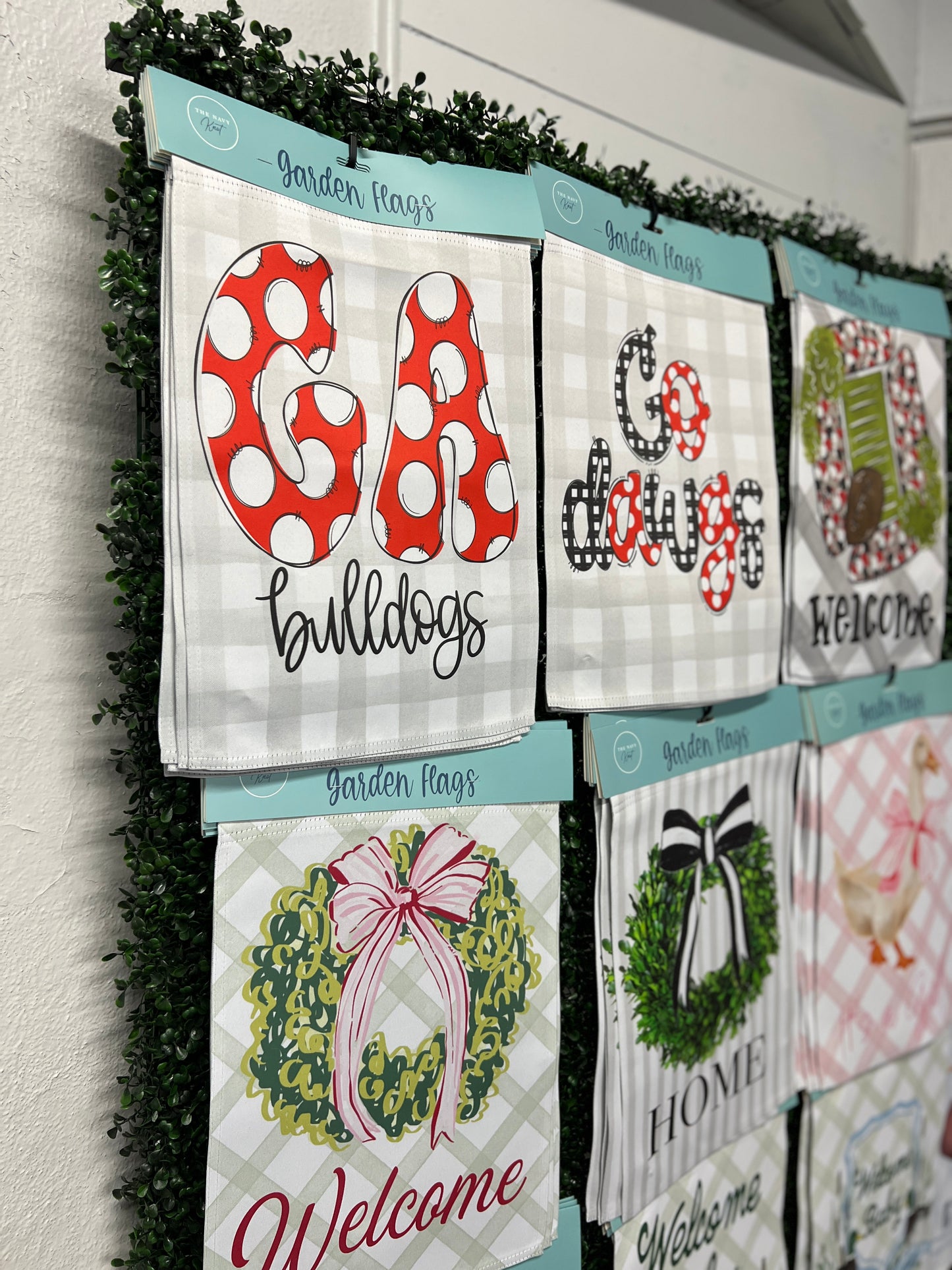 Spring Garden Flag - Home Black and White Wreath