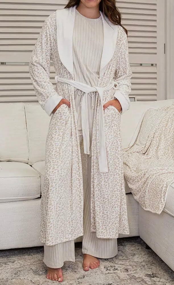 Leopard Harbin Robe Soft White